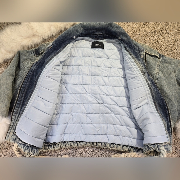 AKIRA Coat Blue Denim Jacket with White Faux Fur Removable Lining Oversized NWOT - Picture 7 of 15